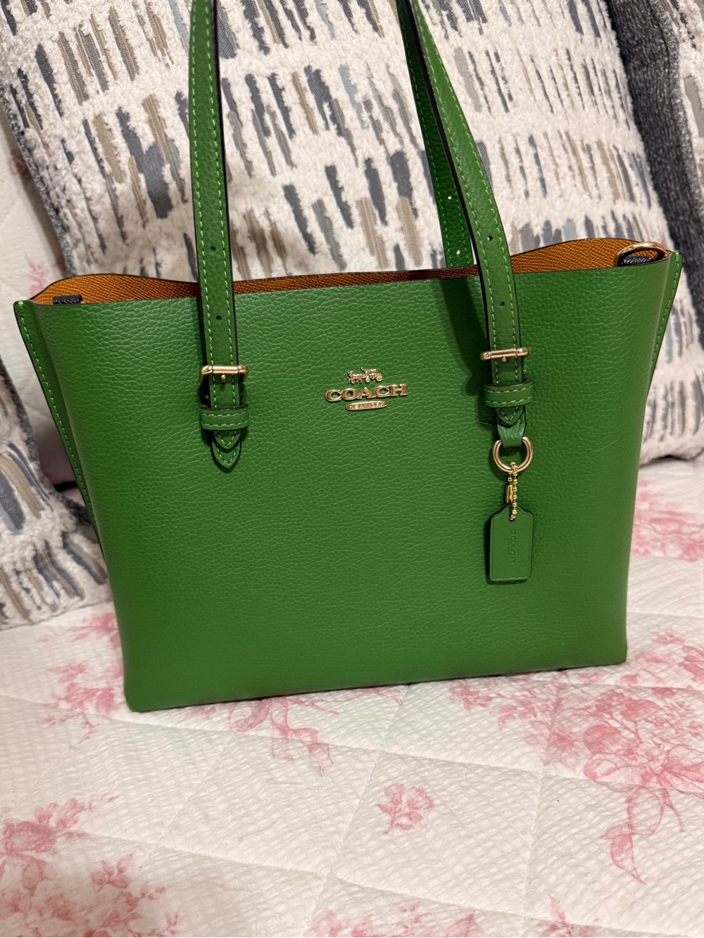 Coach Mollie Tote 25 in Kelly Green with gold-toned hardware